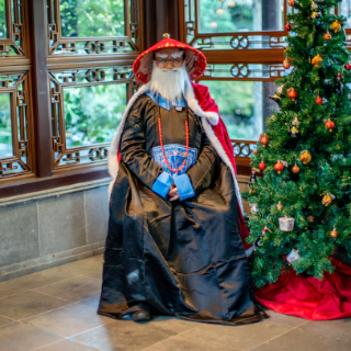 波特兰今年的圣诞老人，我真的没憋住……...