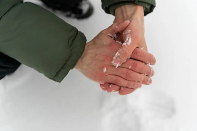 北美寒冬预警⚠️冻伤不只“冷”！手...