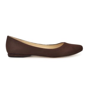 Nine West Speakup Almond Toe 平底鞋