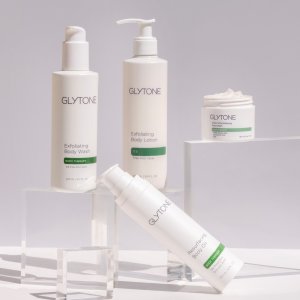 Glytone 药妆王牌 收鸡皮肤克星KP洗护套装