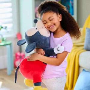 Disney Store 12 Days of Stitch-mas Day 9: Sleepwear & Plush