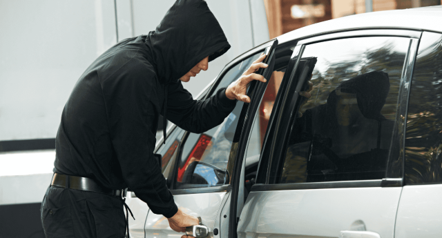🚨节日购物季防盗指南：停车场、加油...