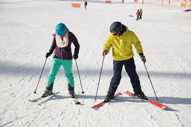 🏂新手滑雪不受伤秘籍！从装备挑选到...