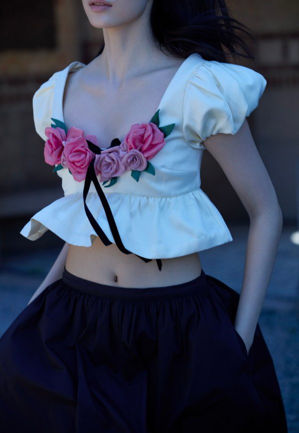 Rosalie 缎面泡泡袖上衣