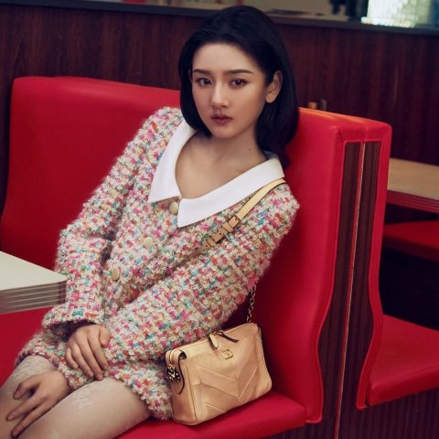 送礼天花板当野性遇上高级感 | Valentino 新款Panthea