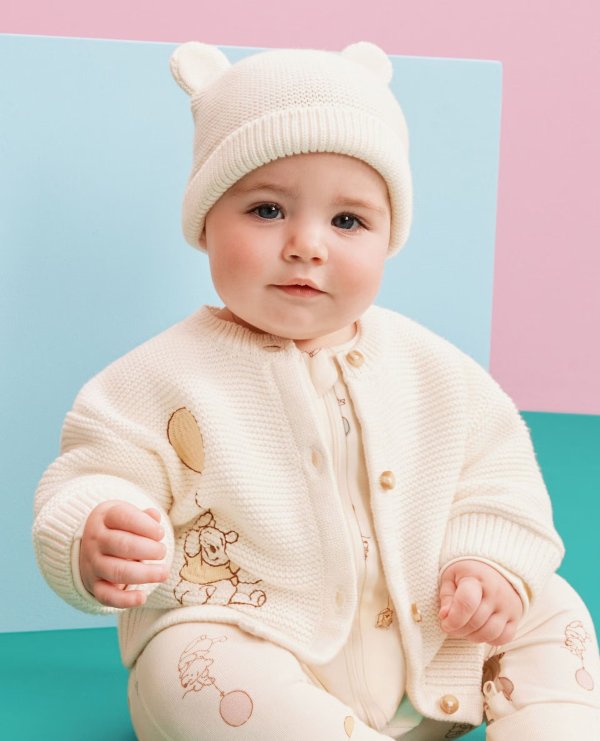 Disney Winnie the Pooh Baby Cardigan Hat Set