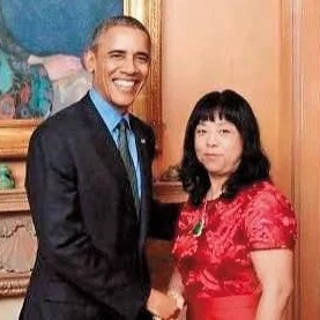 🚨吴佩慈婆婆被美国 ICE 当场拘捕！背...