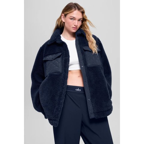 Sherpa Edge Shacket 外套