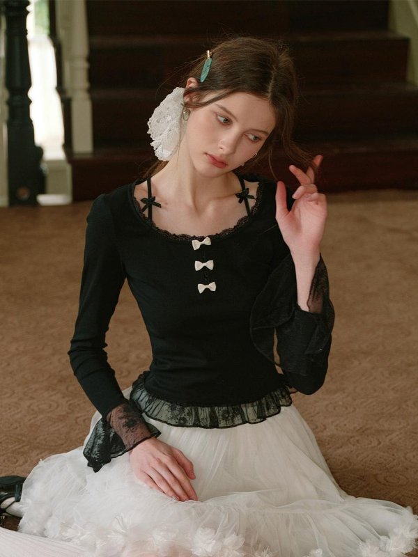 Bow Lace Trumpet Sleeve Sweetheart Blouse