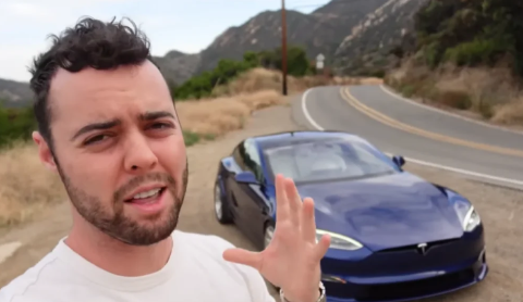 $12.5万买的特斯拉，3年后只值5万？加州车主直接破防了…