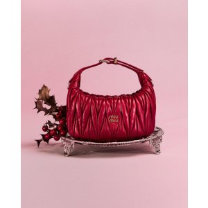 Miu Miu Matelasse 拉链手包