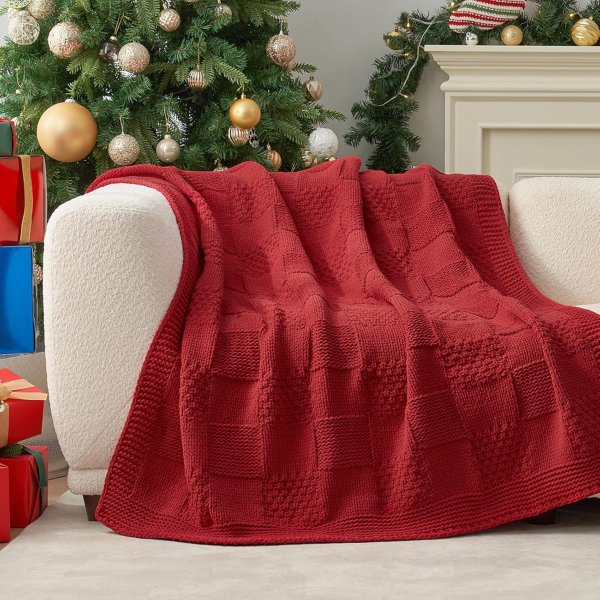 Amélie Home Checkered Chenille Knit Throw Blanket 50x60 Red