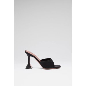 AMINA MUADDI | New Steps in Early Spring