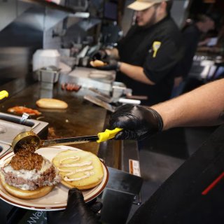 McKinney新店：Shorty's的...