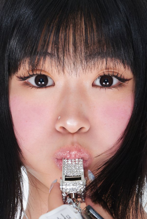 Hapa Kristin Quiet Kristin 1Day Glow Black Daily Contact Lenses