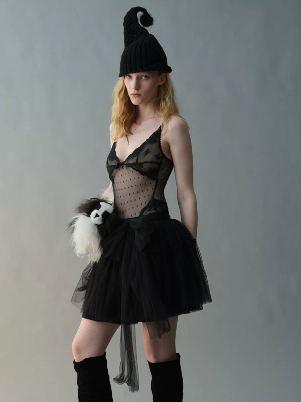 Nφdress Wool Knit Beanie Black Pom-Pom