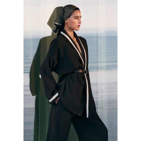 COSContrast-Piped Robe-Style Blouse Khaki White