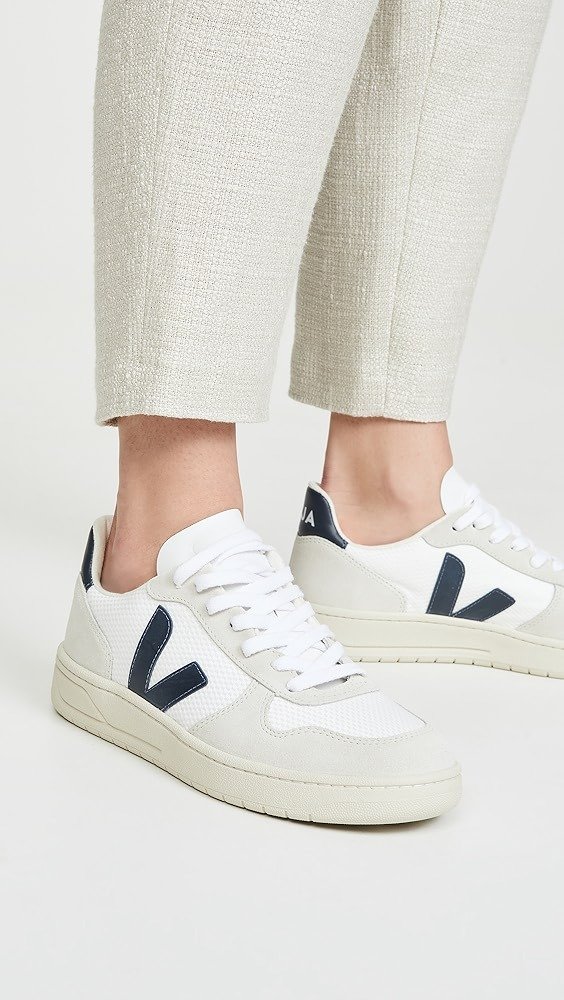 V-10 Sneakers White