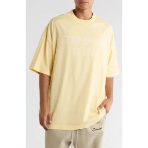 essencials90s Fit Logo Graphic T-Shirt