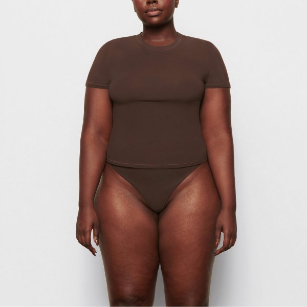 Up to 40% OffSKIMS Fits Everybody T-Shirt Comfortable