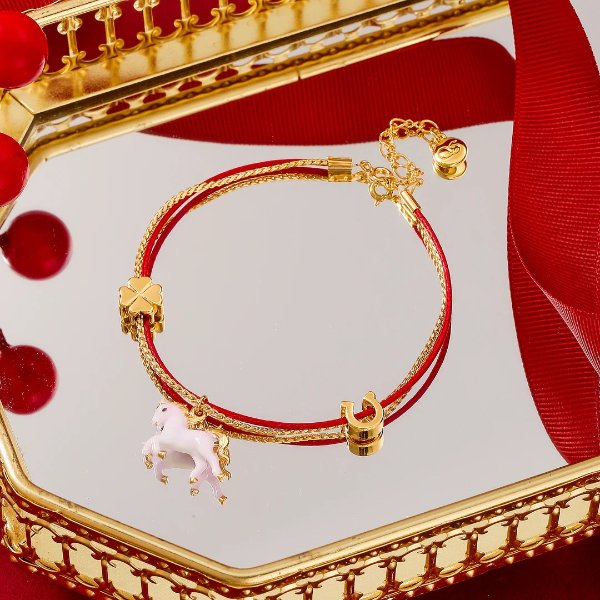 Lucky Horse 红绳手链