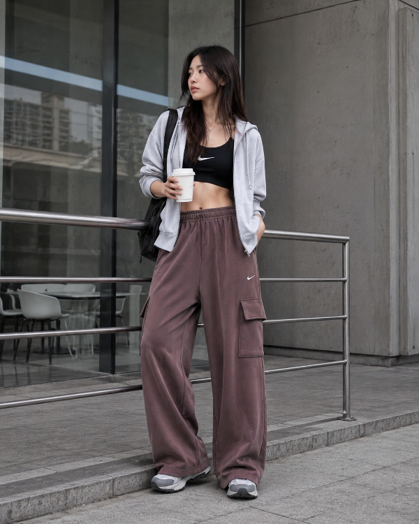 Phoenix Fleece 女士束脚卫裤