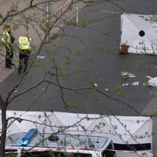 莱比锡市中心突发！汽车冲进人群致2死多伤...