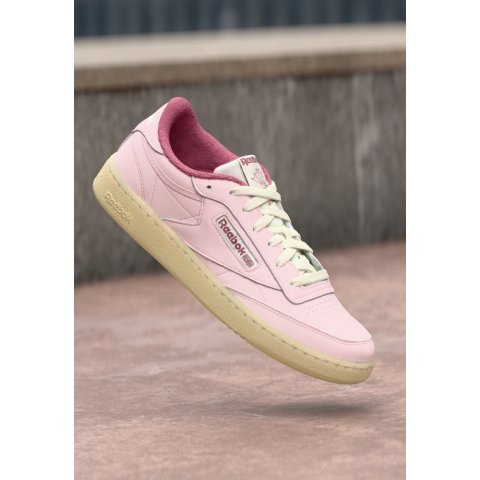 ReebokCLUB C 85 粉色休闲鞋