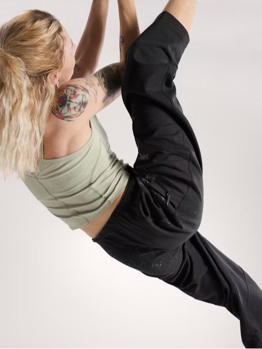  Aestas Women's Jogger Pants