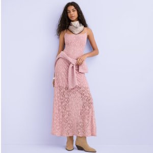蕾丝长裙$39