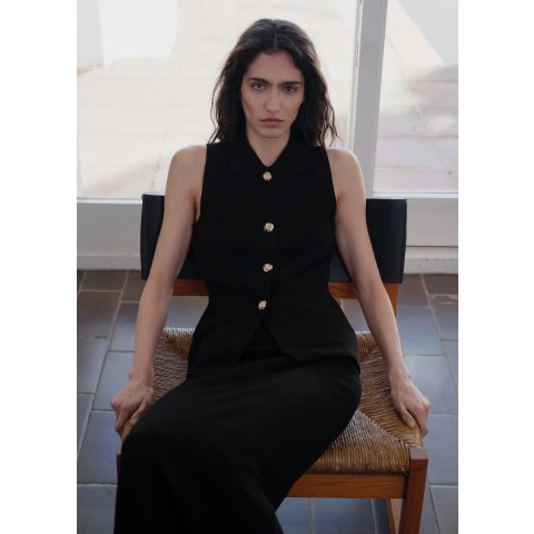  Knitted Vest Jewel Buttons Women