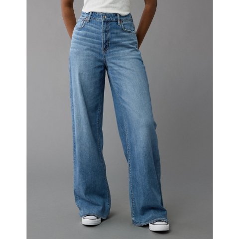  Super High-Waisted Wide-Leg Jean