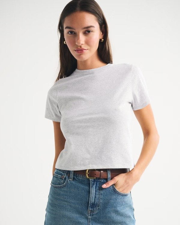 Abercrombie Women's Essential Fitted Tee
