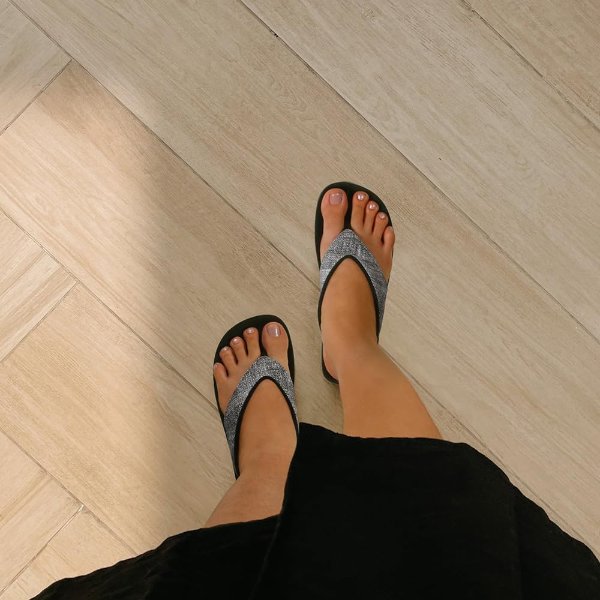 AEROTHOTIC 女士人造革夹脚拖鞋 舒适足弓支撑