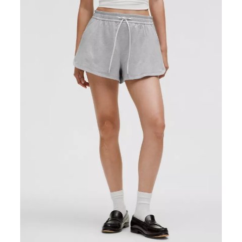 Lululemon Soft Jersey 中腰短裤 3英寸