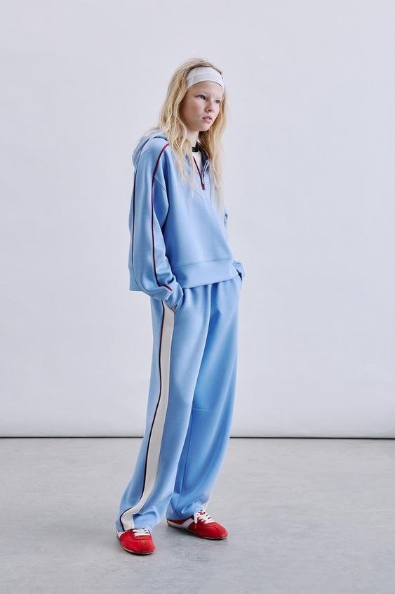 Contrast Hoodie Light Blue
