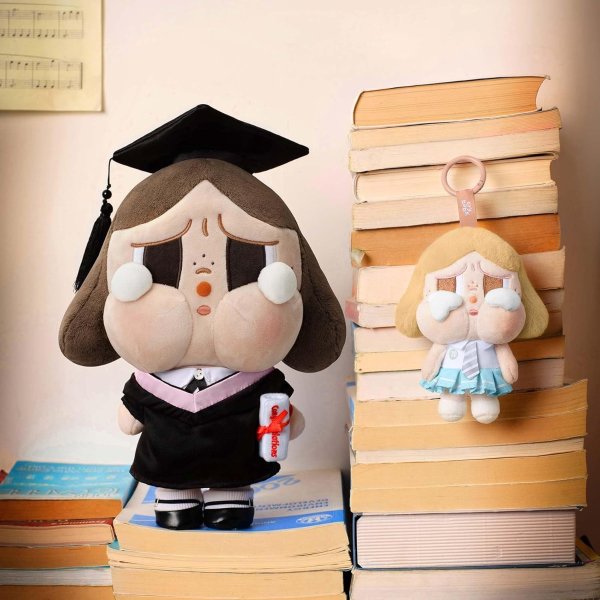 Crybaby 毛绒玩偶 30cm