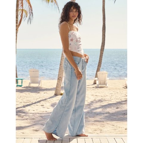 Low-Rise Baggy Jean