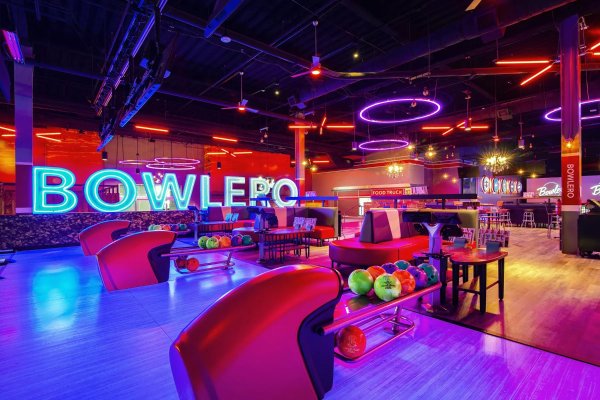 Bowlero 娱乐套餐体验券