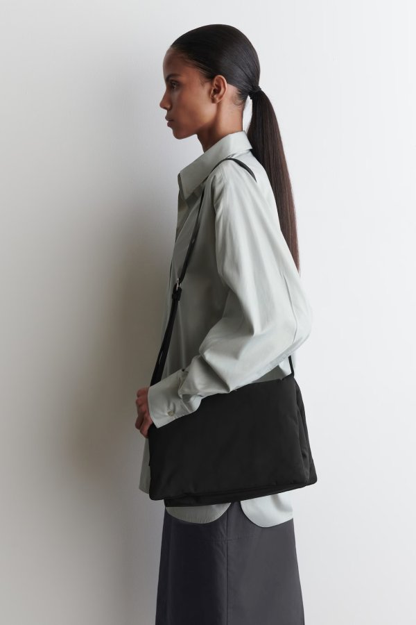 Trifold Padded Crossbody Bag Black