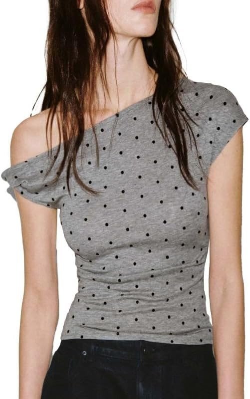 URBAN REVIVO Women's Polka Dot One Shoulder T-Shirt