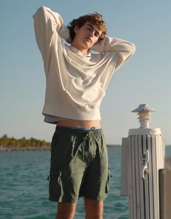 AE 6.5" Flex Cargo Short