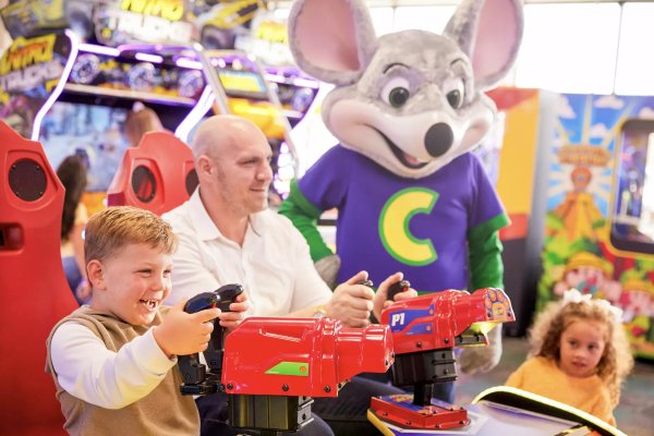 Chuck E. Cheese 餐食优惠券