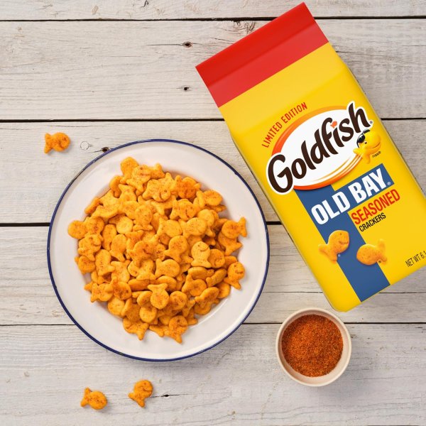 Old Bay Snack Crackers 6.1 oz Bag