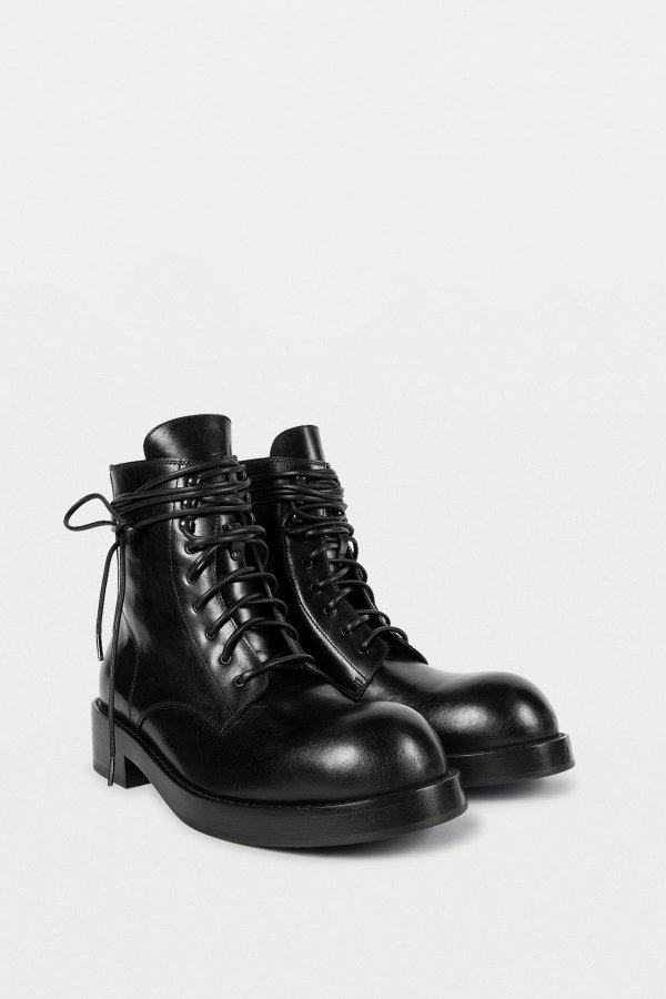 Jomund Lace-Up Ankle Boots Black Leather