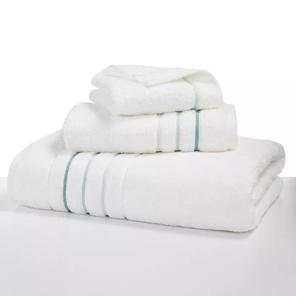 MicroCotton Bath Towel 30x56 Inch