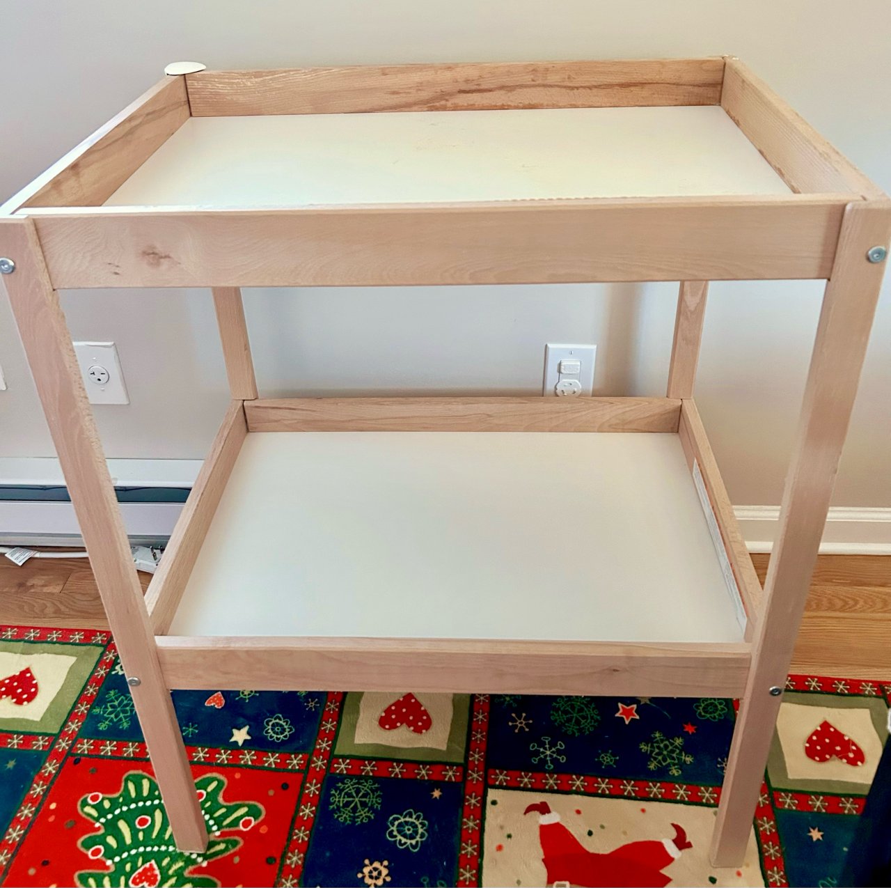 Ikea 尿布台 side table 