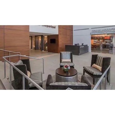  Hotel Conference Center & Spa