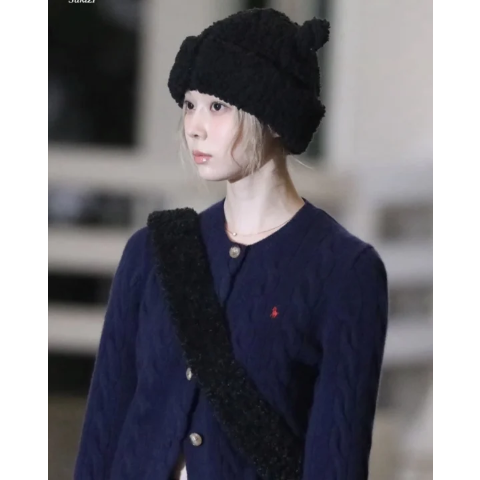  Cable Knit Cardigan
