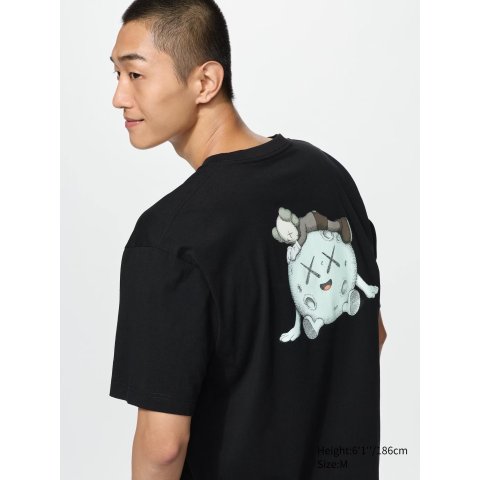 UniqloComing SoonMen s KAWS UNIVERSE UT Graphic T-Shirt